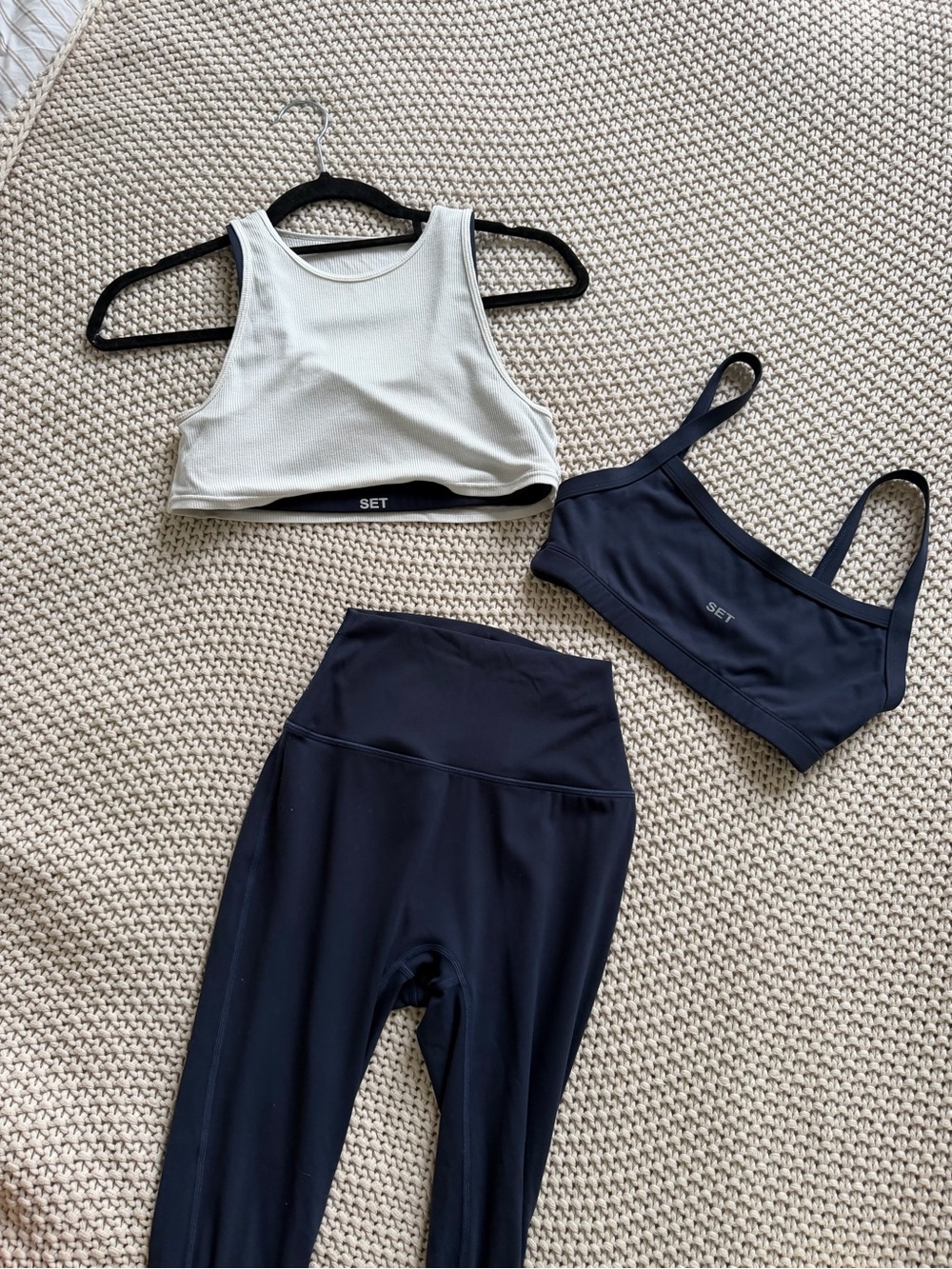 SET Active 2 Tops + Leggings in Navy